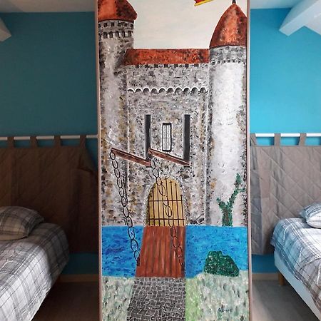 Gite Les Chevaliers Fous Sainte-Menehould Eksteriør bilde